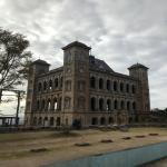 images/stories/Tour-Sud-et-Est-de-Madagascar-(15 jours)/palais-de-la-reine-tananarive.jpg